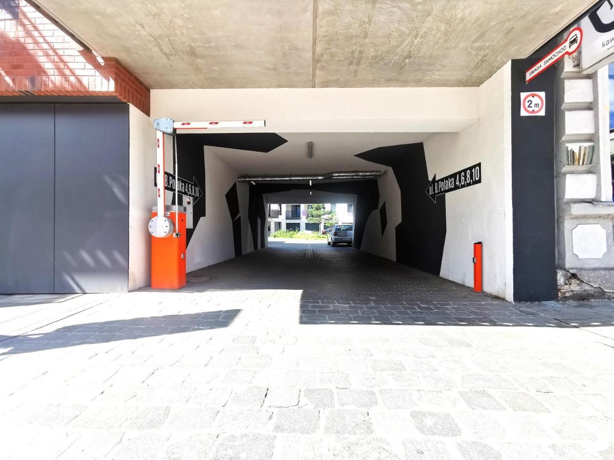 Polaka Apartment ~ Self Check-In 24 ~ Car Park ~Lift فروتسواف المظهر الخارجي الصورة